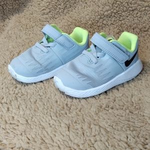 Nike Star Runner (SOLD)